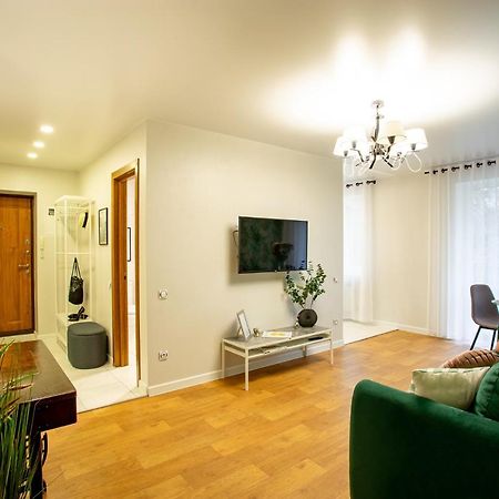 Luxury Apartment With 2 Bedrooms In The City Center نيكولايف المظهر الخارجي الصورة