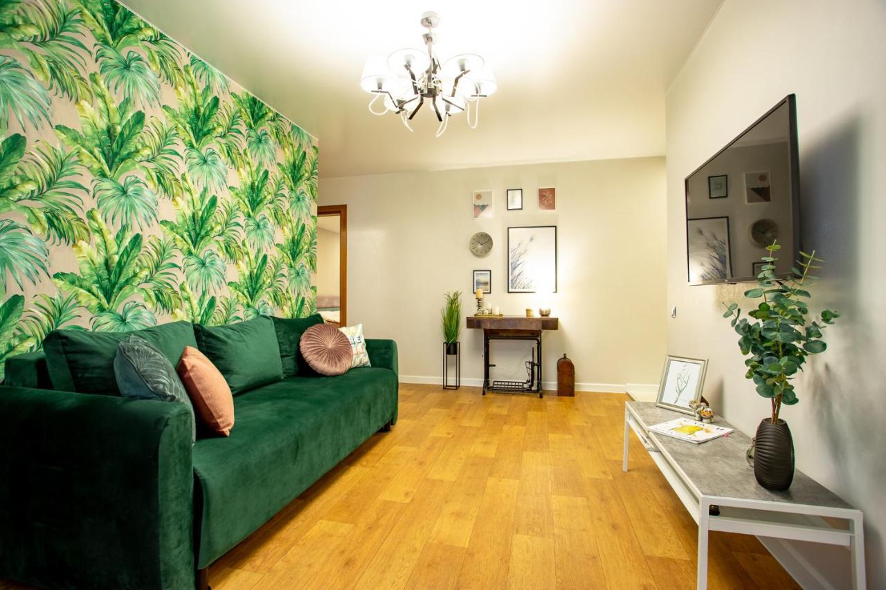 Luxury Apartment With 2 Bedrooms In The City Center نيكولايف المظهر الخارجي الصورة
