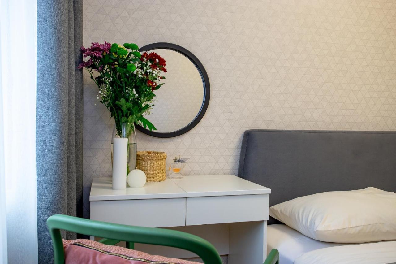 Luxury Apartment With 2 Bedrooms In The City Center نيكولايف المظهر الخارجي الصورة