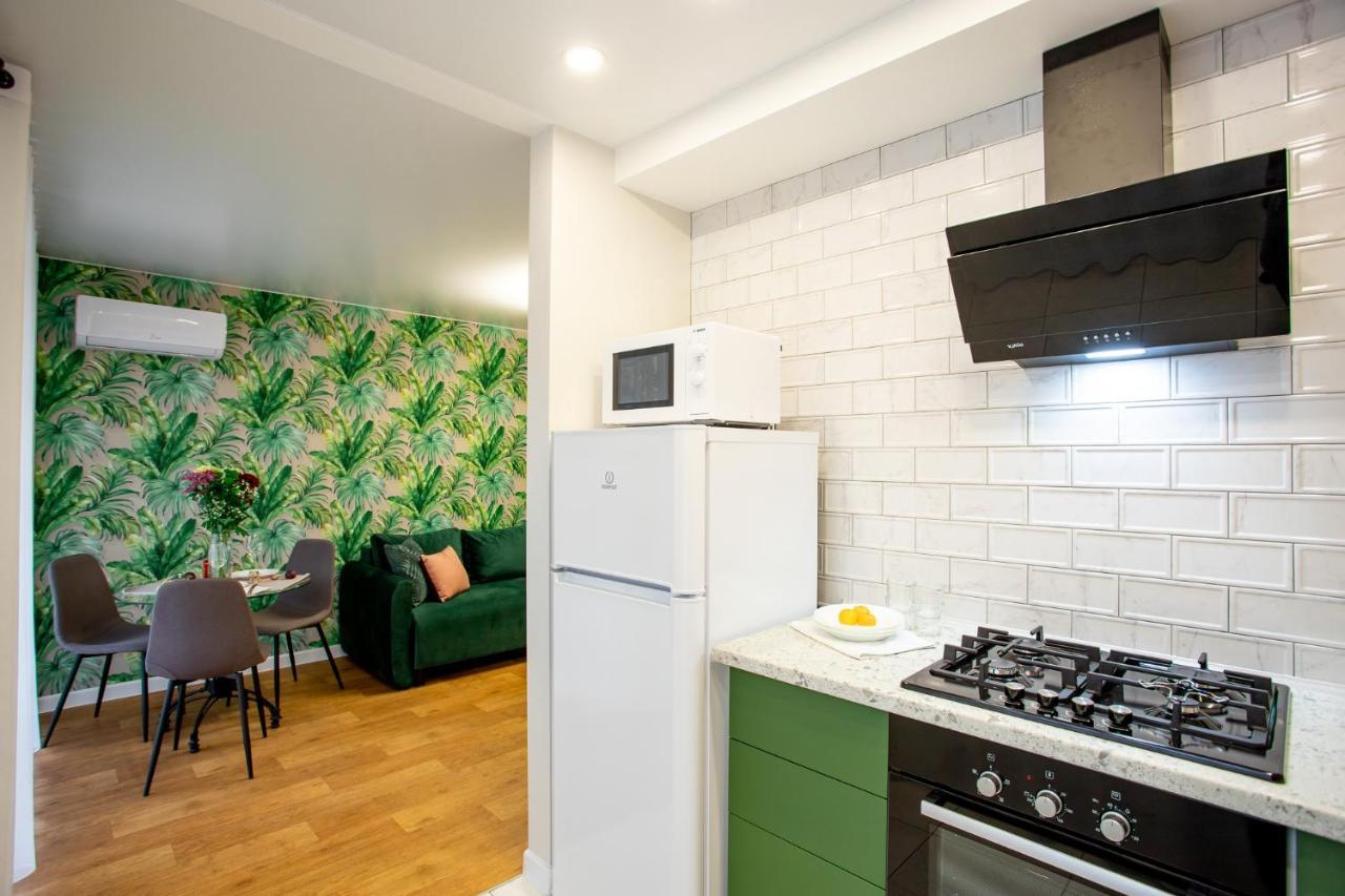 Luxury Apartment With 2 Bedrooms In The City Center نيكولايف المظهر الخارجي الصورة