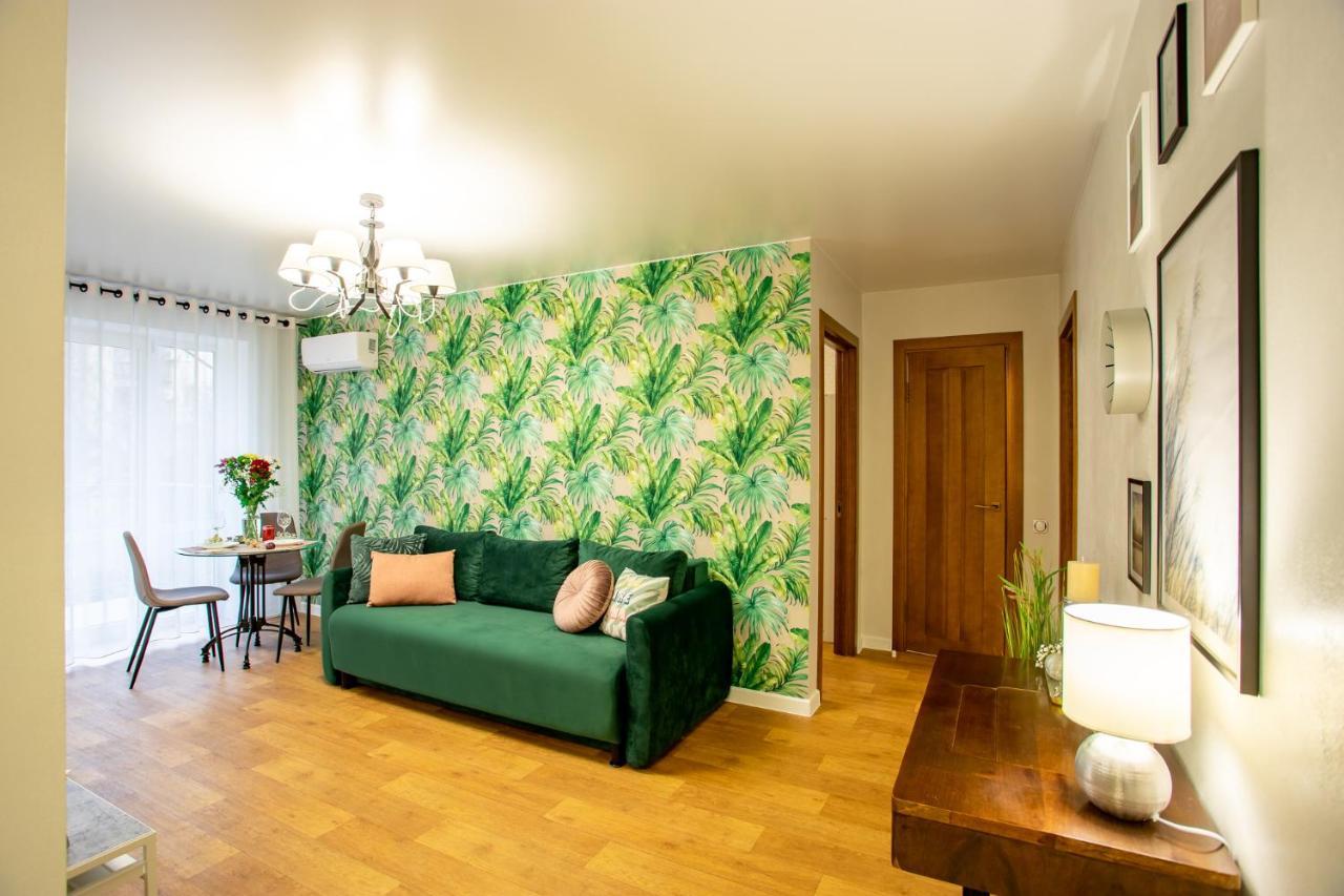 Luxury Apartment With 2 Bedrooms In The City Center نيكولايف المظهر الخارجي الصورة