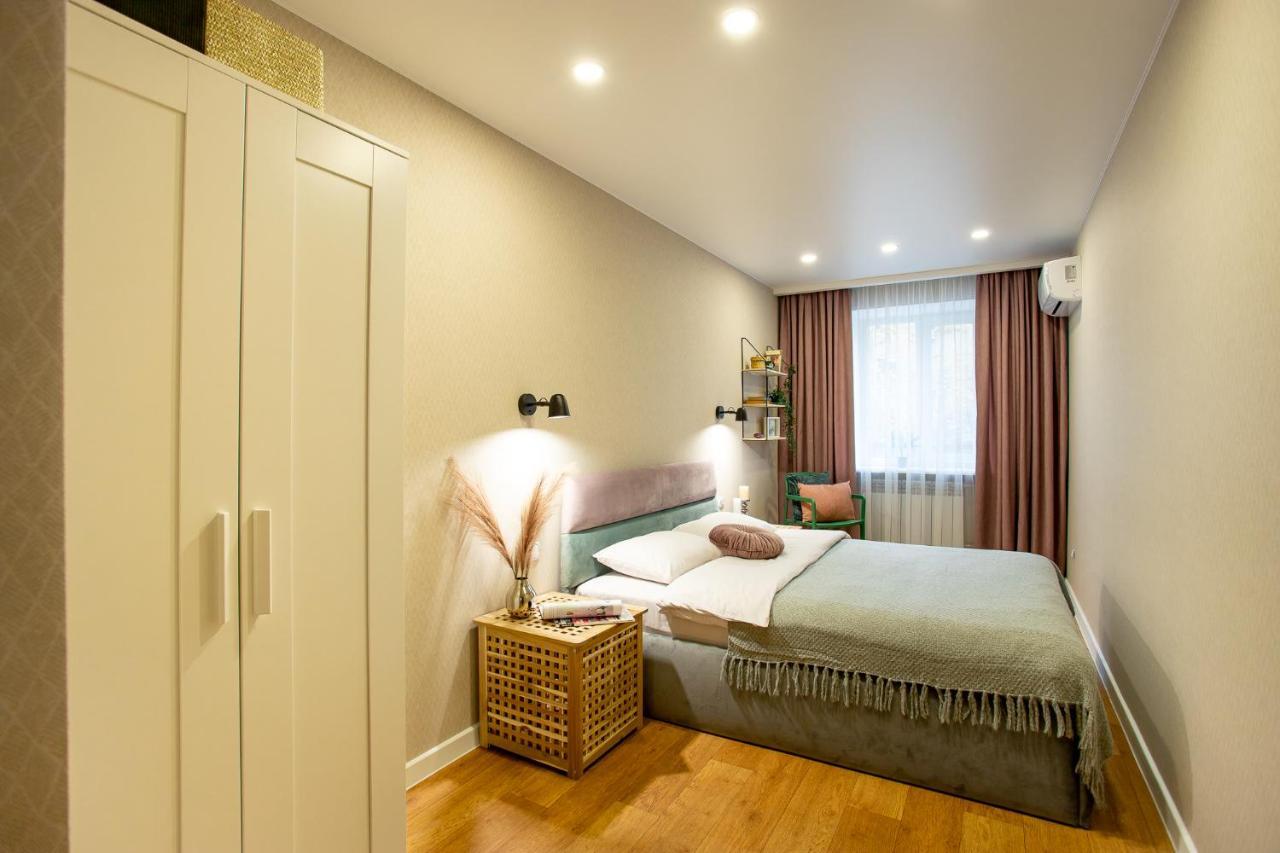 Luxury Apartment With 2 Bedrooms In The City Center نيكولايف المظهر الخارجي الصورة